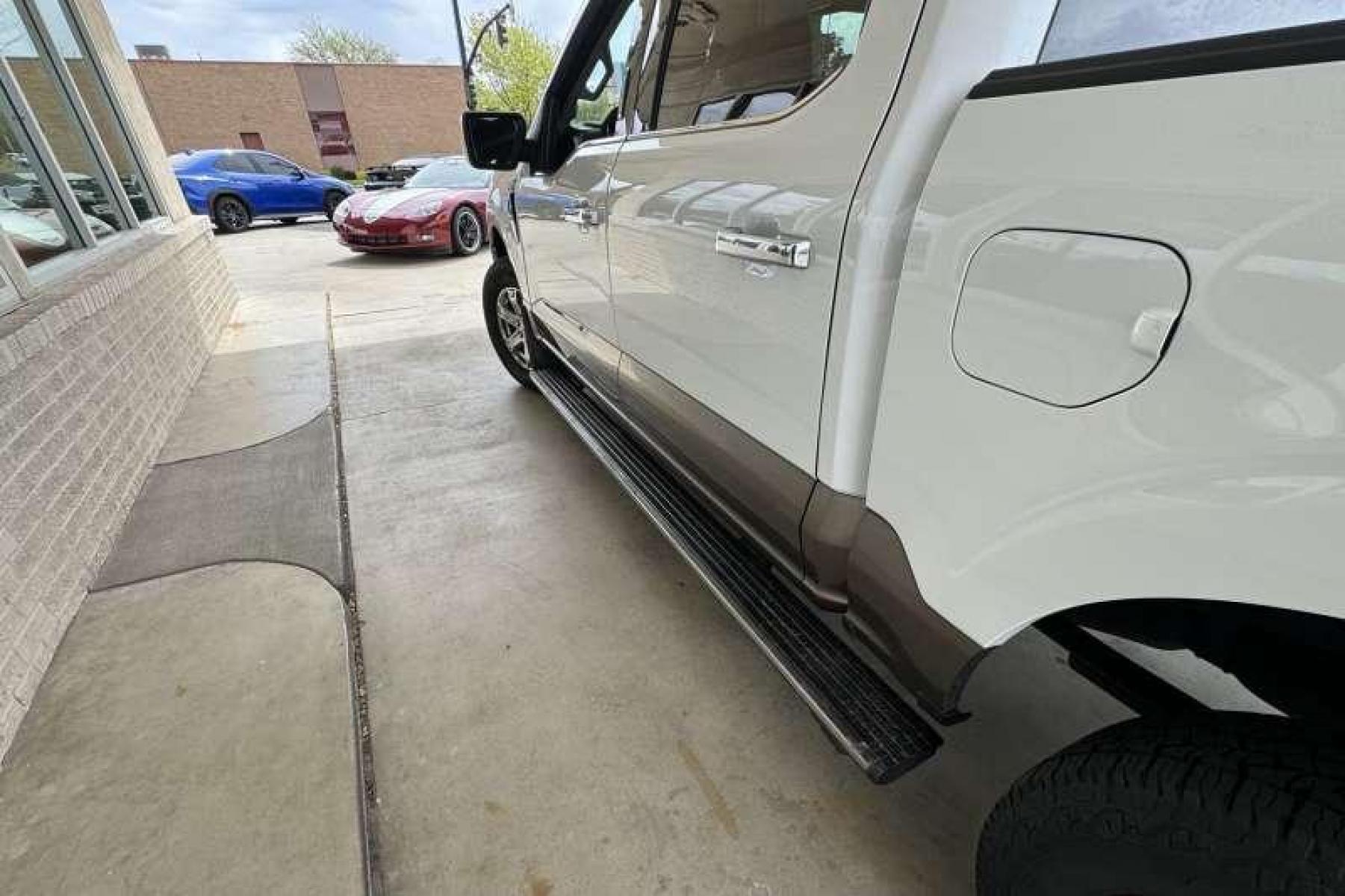 2021 Oxford White /Black Ford F-150 SuperCrew Lariat (1FTFW1E85MF) with an V6 3.5 Liter Twin-Turbo engine, Automatic transmission, located at 2304 W. Main St., Boise, ID, 83702, (208) 342-7777, 43.622105, -116.218658 - What An Amazing Truck! Must Drive To Appreciate! - Photo #22